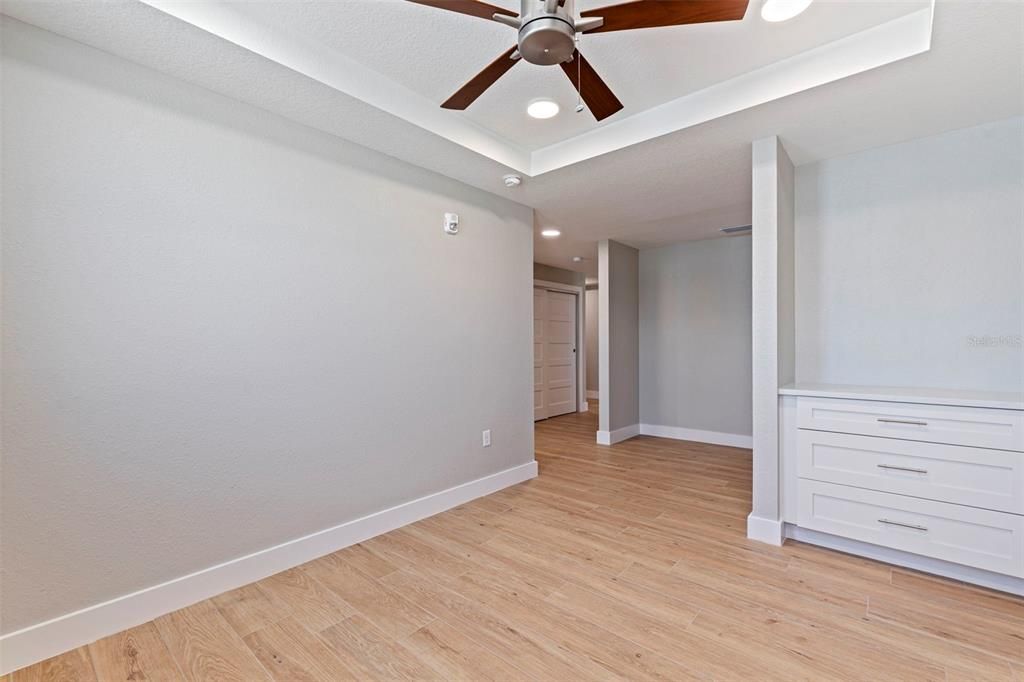 For Sale: $2,729,000 (2 beds, 3 baths, 2330 Square Feet)
