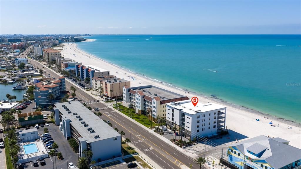 For Sale: $2,729,000 (2 beds, 3 baths, 2330 Square Feet)