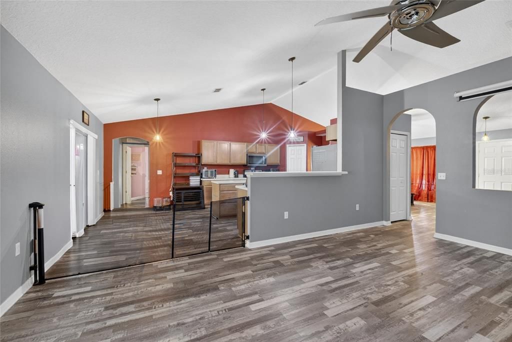 For Sale: $390,000 (4 beds, 2 baths, 2256 Square Feet)