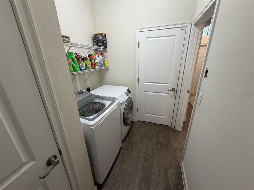 На продажу: $379,000 (3 спален, 2 ванн, 1672 Квадратных фут)