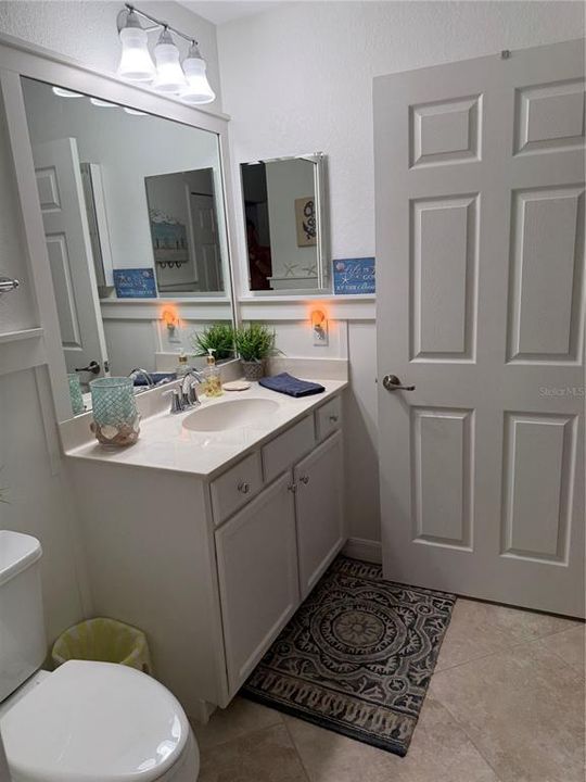 En Venta: $295,500 (2 camas, 2 baños, 1121 Pies cuadrados)