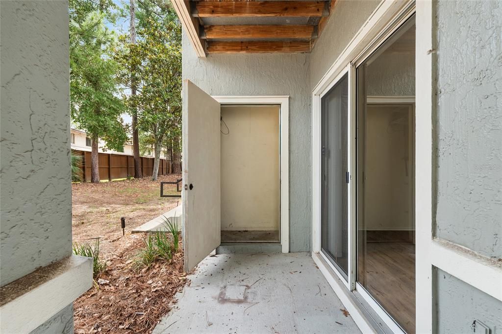 For Sale: $137,900 (1 beds, 1 baths, 600 Square Feet)