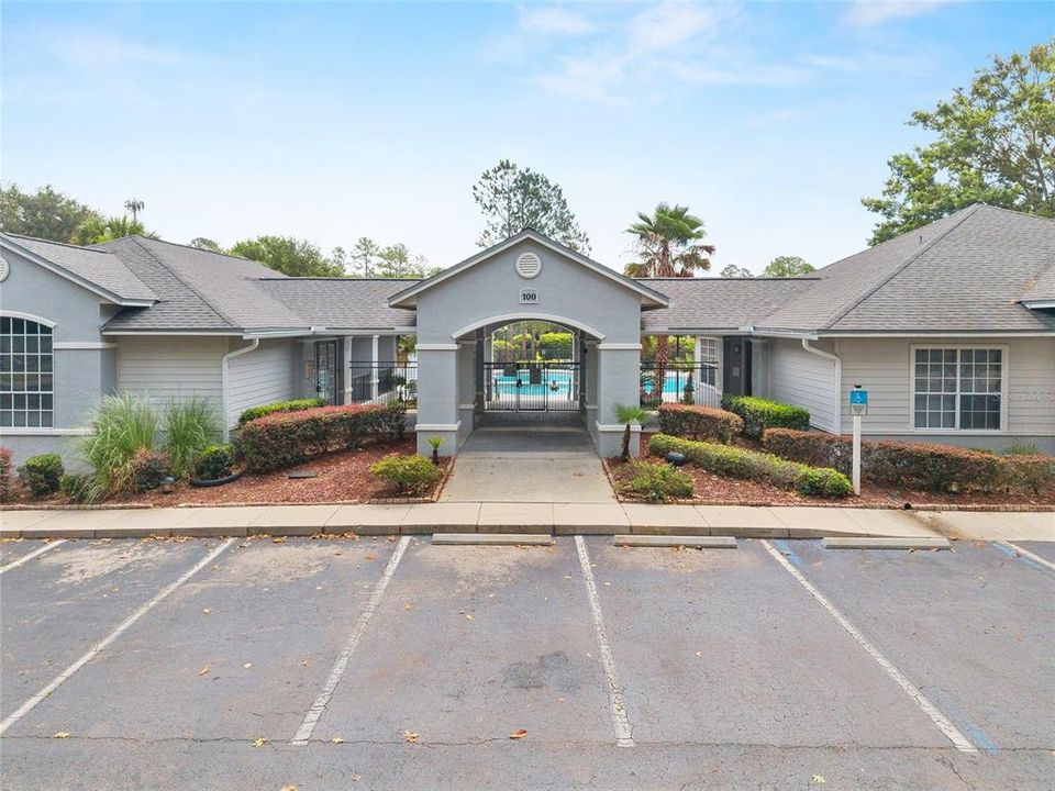 For Sale: $137,900 (1 beds, 1 baths, 600 Square Feet)