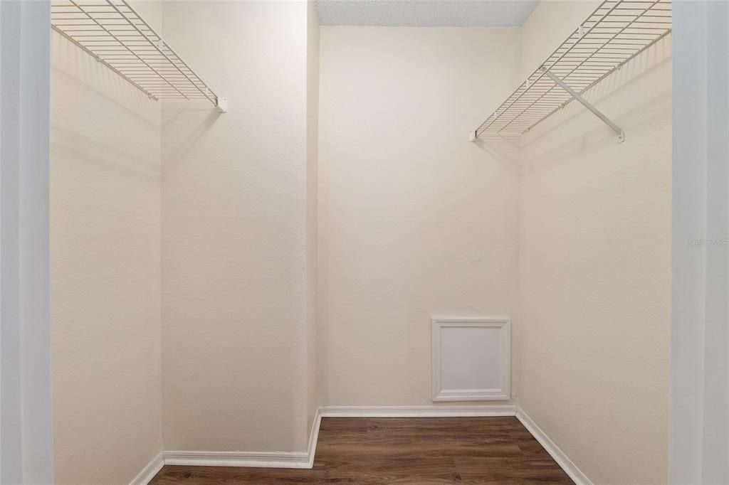 For Sale: $137,900 (1 beds, 1 baths, 600 Square Feet)