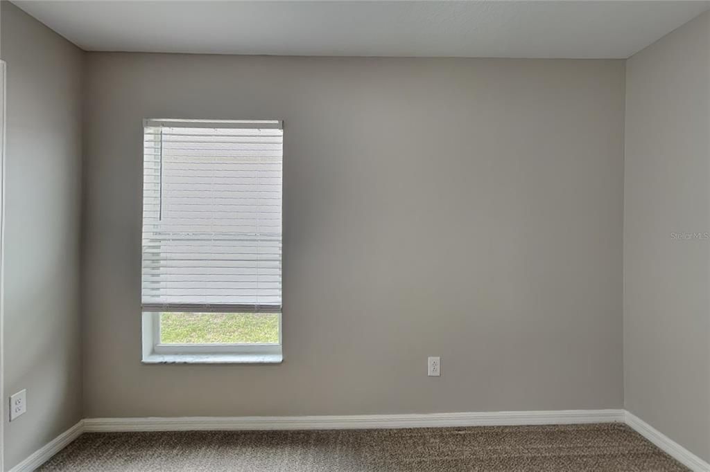 For Rent: $2,299 (4 beds, 2 baths, 1817 Square Feet)