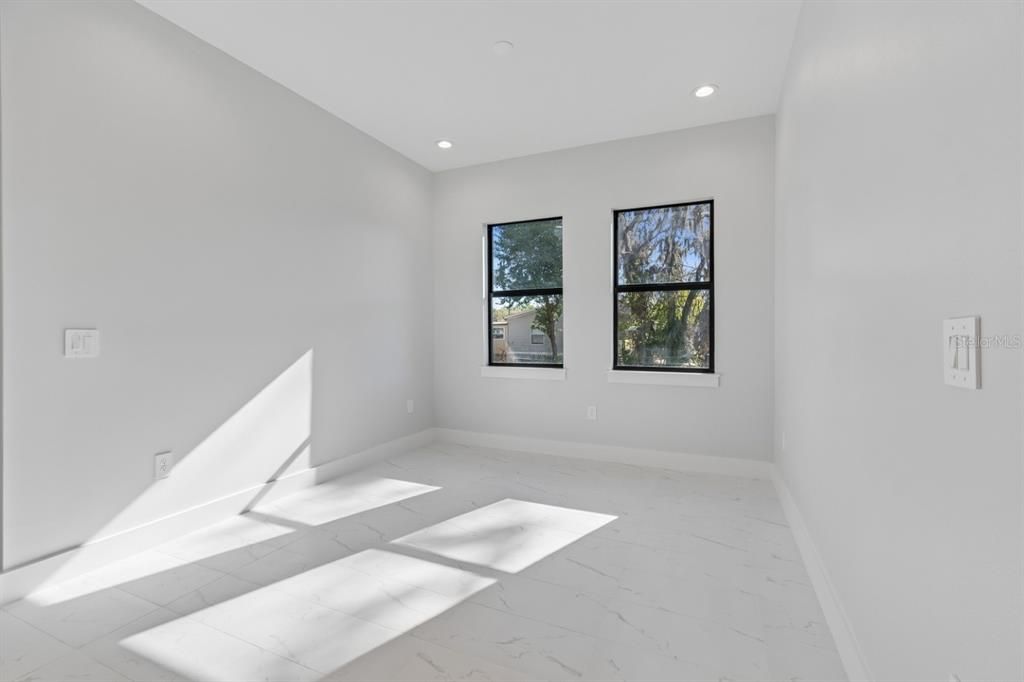 For Sale: $625,000 (4 beds, 3 baths, 2118 Square Feet)