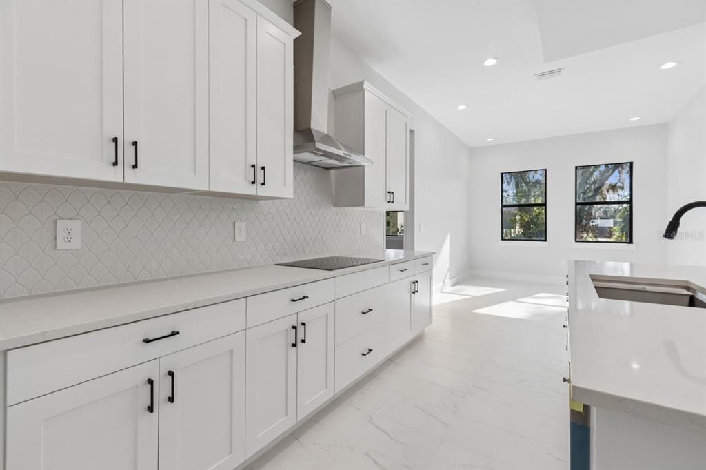 For Sale: $625,000 (4 beds, 3 baths, 2118 Square Feet)