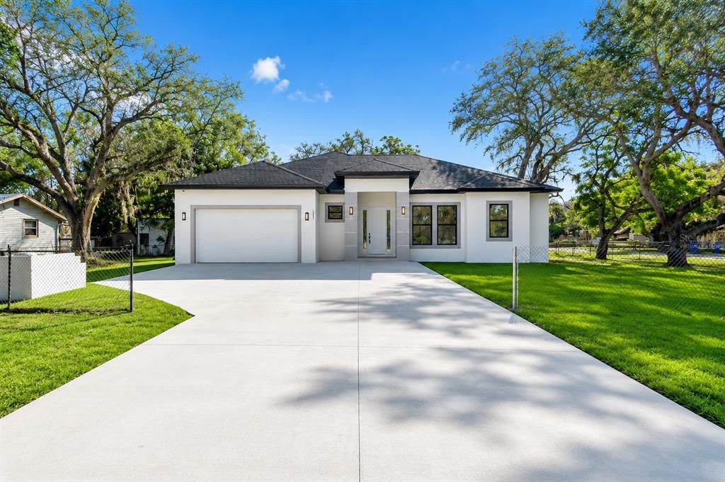 For Sale: $625,000 (4 beds, 3 baths, 2118 Square Feet)