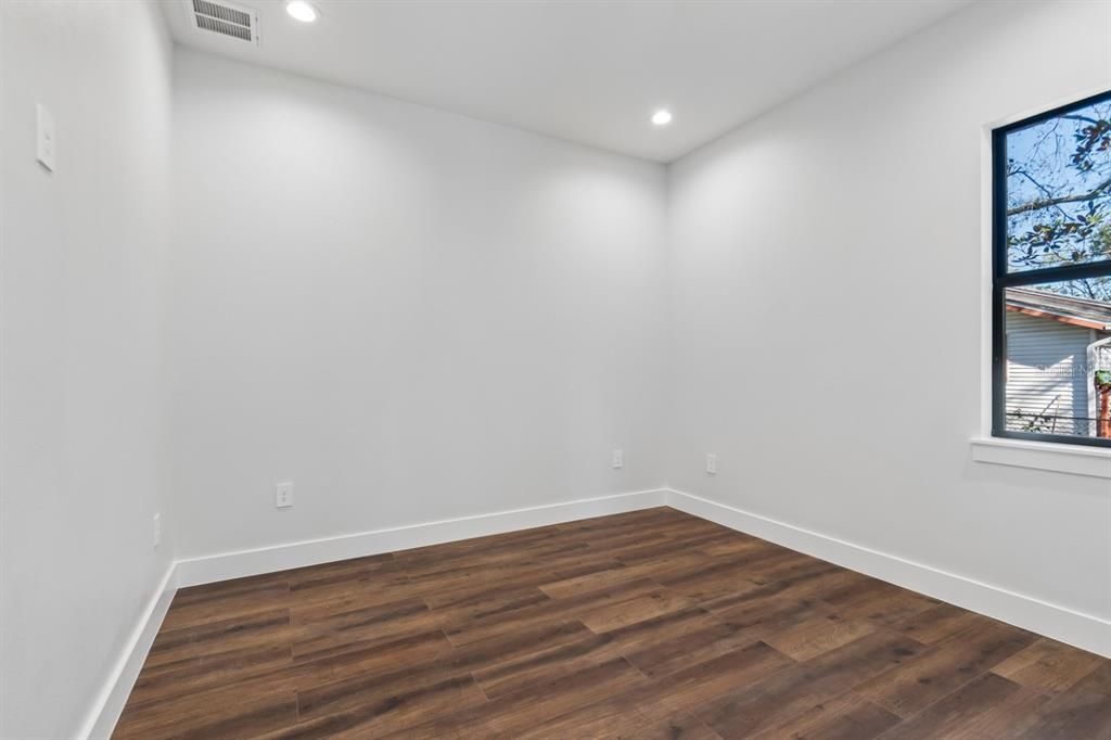 For Sale: $625,000 (4 beds, 3 baths, 2118 Square Feet)