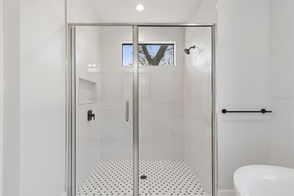 For Sale: $625,000 (4 beds, 3 baths, 2118 Square Feet)