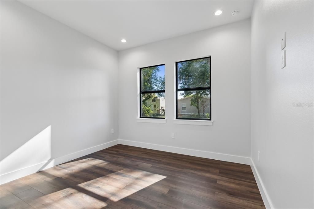 For Sale: $625,000 (4 beds, 3 baths, 2118 Square Feet)