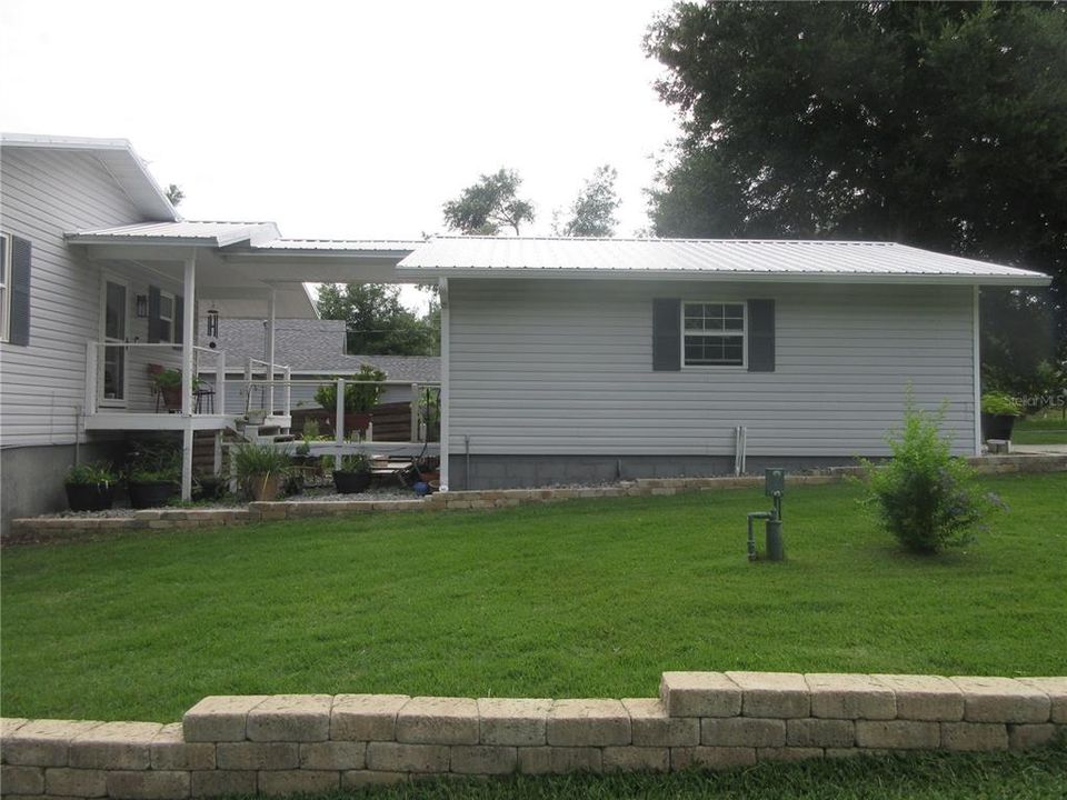 For Sale: $360,000 (3 beds, 3 baths, 1560 Square Feet)