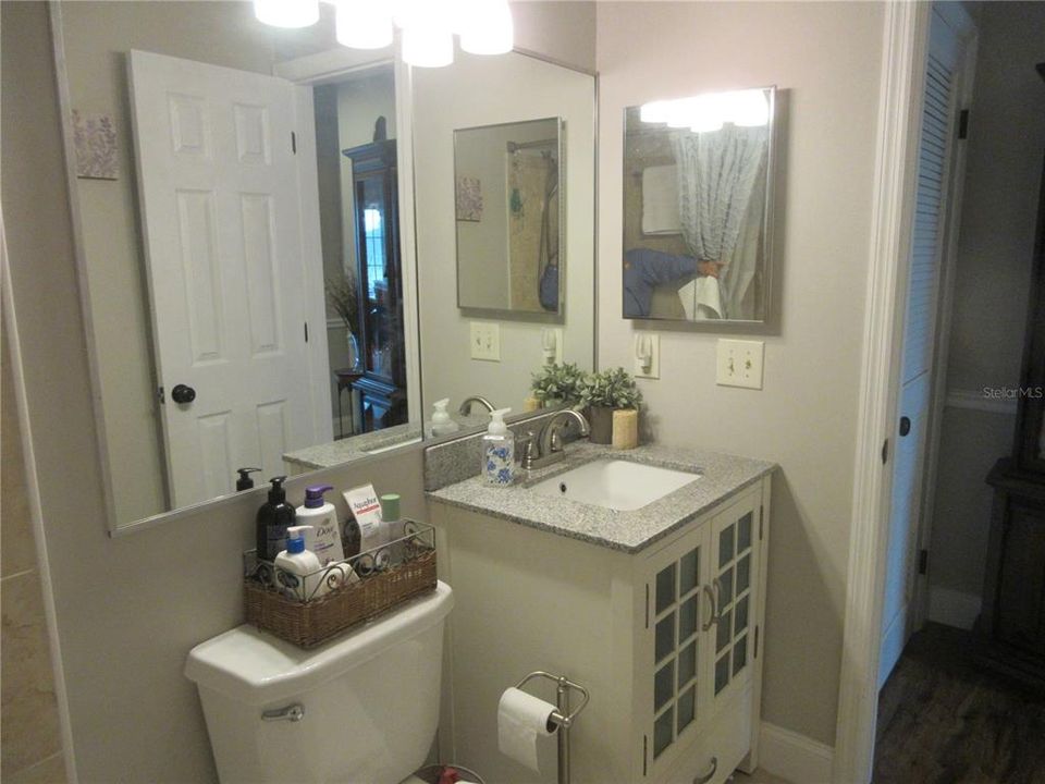 For Sale: $360,000 (3 beds, 3 baths, 1560 Square Feet)