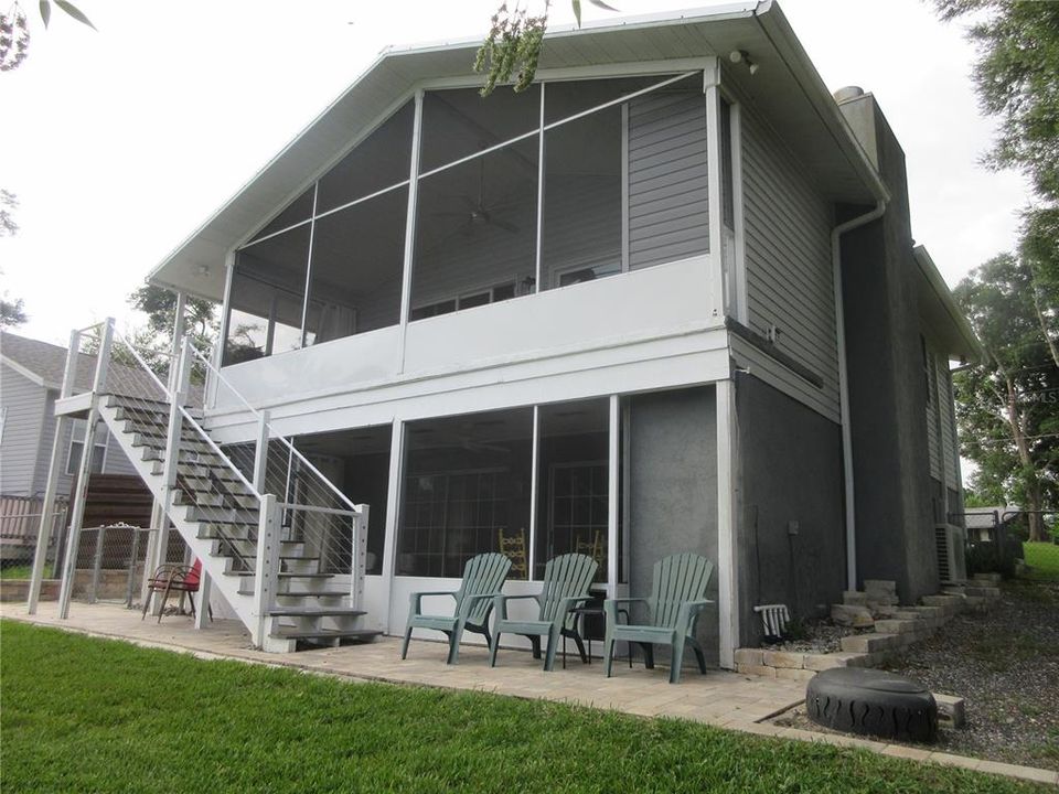 For Sale: $360,000 (3 beds, 3 baths, 1560 Square Feet)
