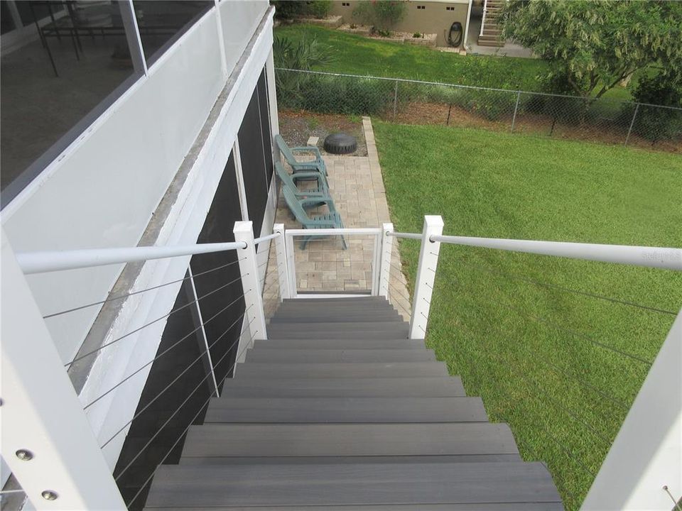 For Sale: $360,000 (3 beds, 3 baths, 1560 Square Feet)