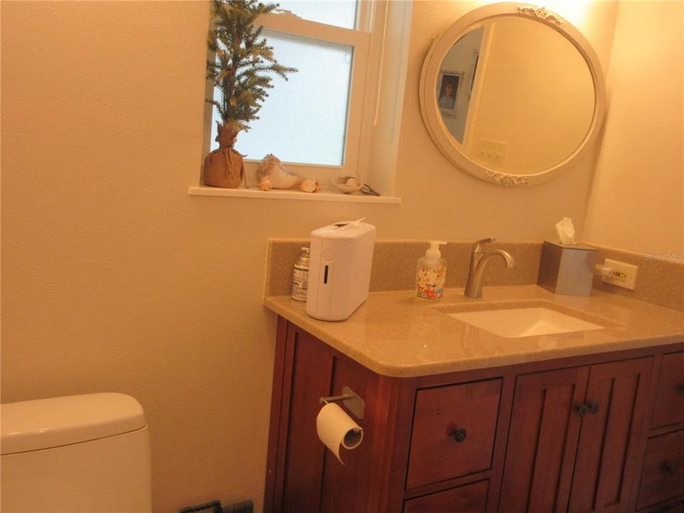 For Sale: $360,000 (3 beds, 3 baths, 1560 Square Feet)