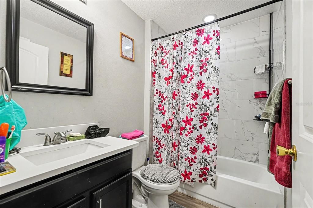 For Sale: $255,000 (3 beds, 2 baths, 1122 Square Feet)