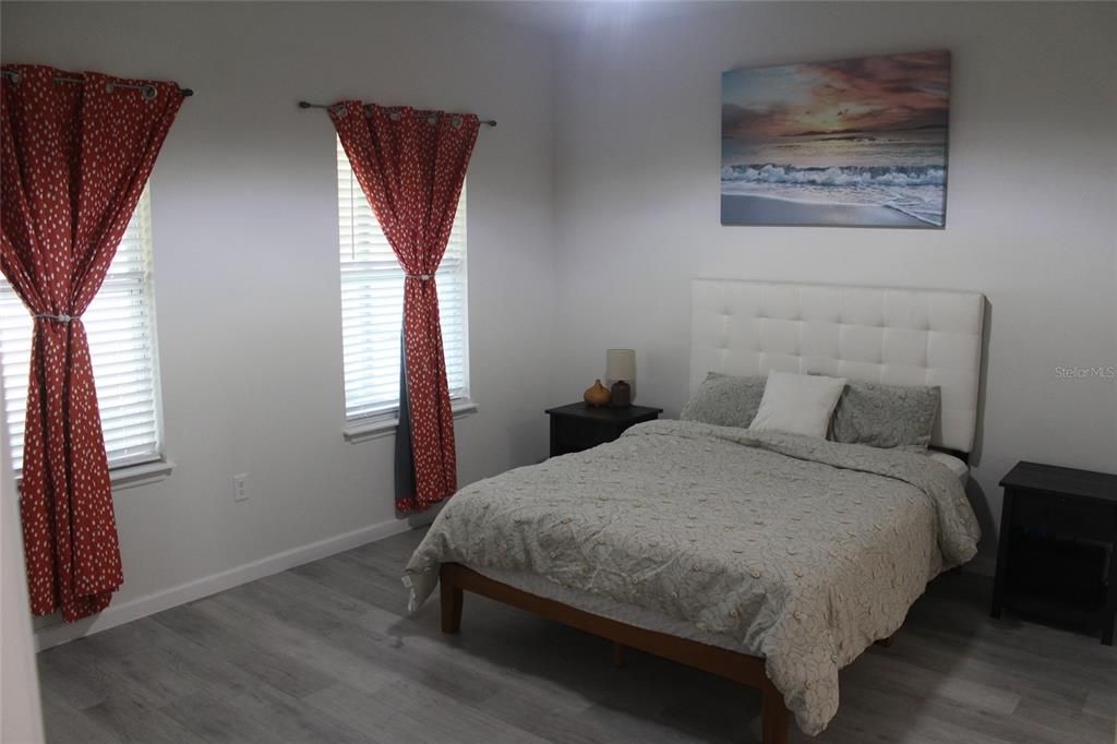 En Venta: $320,000 (4 camas, 2 baños, 1782 Pies cuadrados)