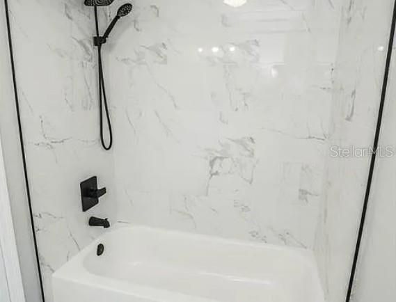 На продажу: $349,000 (2 спален, 1 ванн, 1102 Квадратных фут)