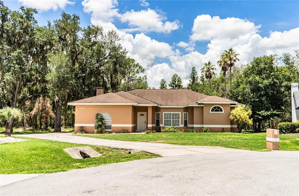 For Rent: $2,395 (3 beds, 2 baths, 2032 Square Feet)