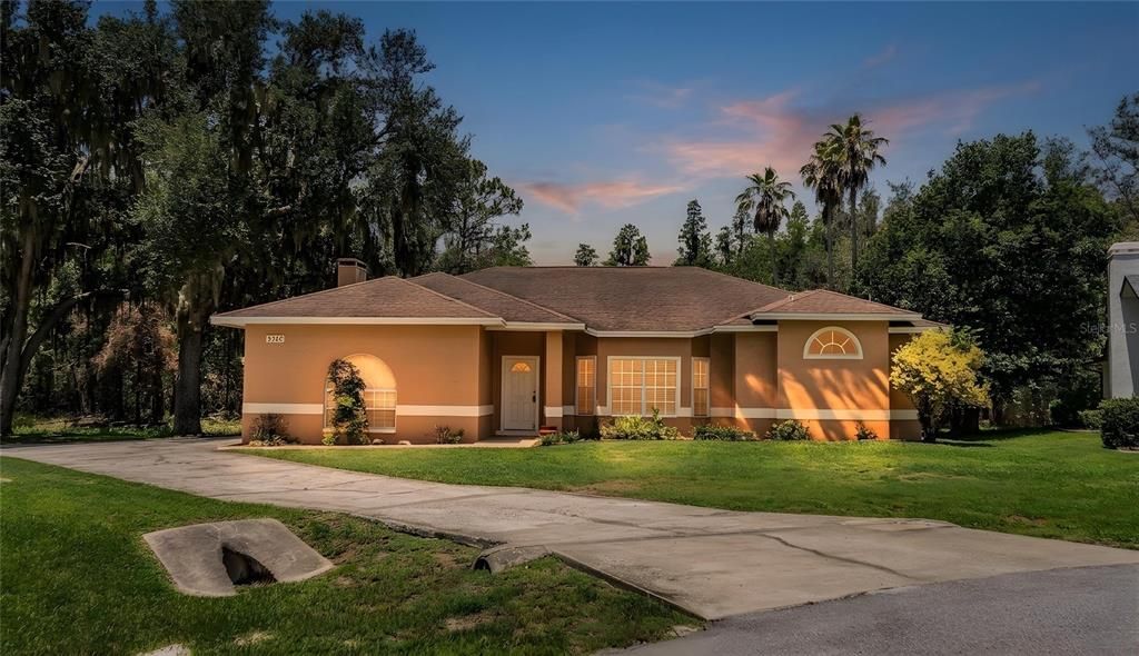 For Rent: $2,395 (3 beds, 2 baths, 2032 Square Feet)