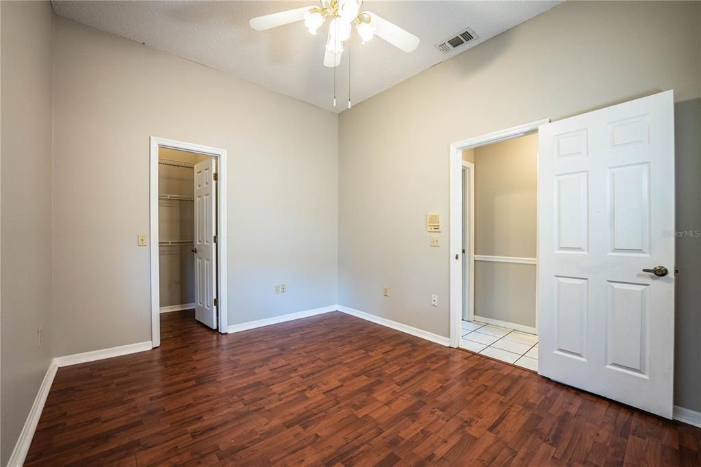 For Rent: $2,395 (3 beds, 2 baths, 2032 Square Feet)