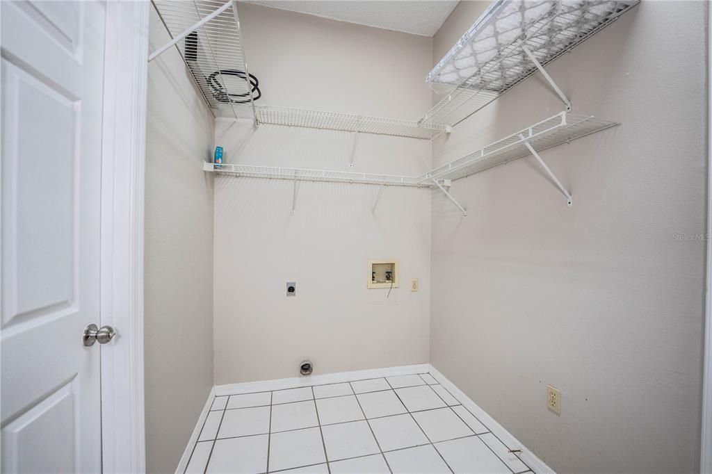 For Rent: $2,395 (3 beds, 2 baths, 2032 Square Feet)