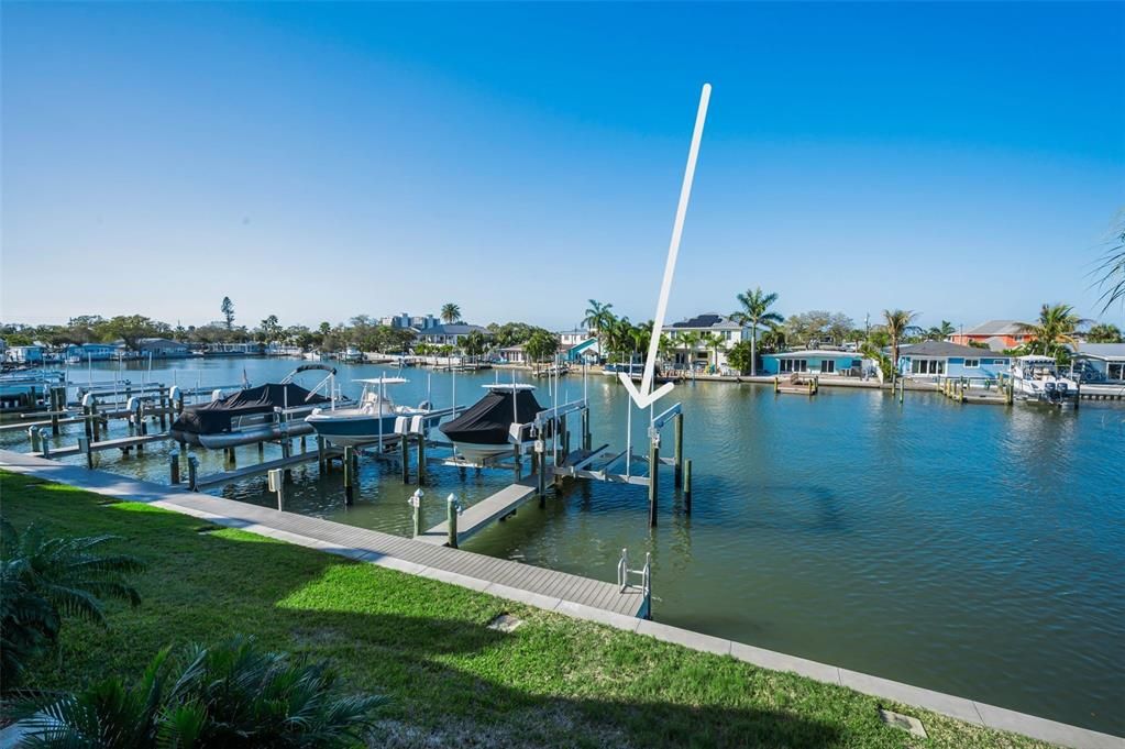 For Sale: $749,000 (3 beds, 3 baths, 1656 Square Feet)