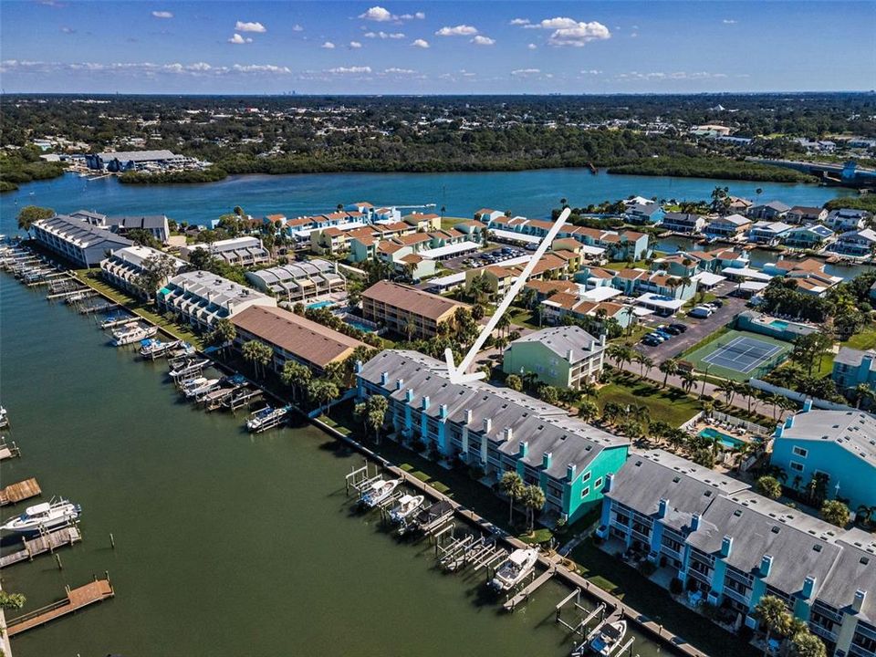 For Sale: $749,000 (3 beds, 3 baths, 1656 Square Feet)