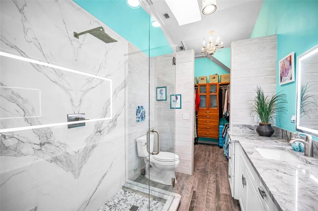 For Sale: $749,000 (3 beds, 3 baths, 1656 Square Feet)