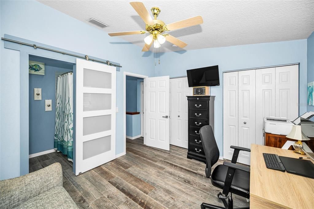 For Sale: $749,000 (3 beds, 3 baths, 1656 Square Feet)