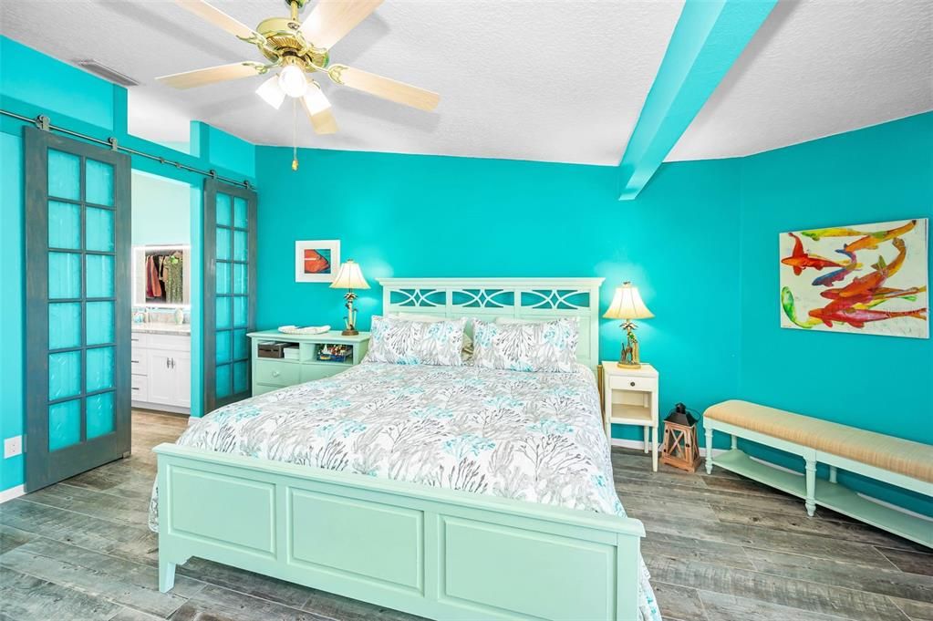 For Sale: $749,000 (3 beds, 3 baths, 1656 Square Feet)