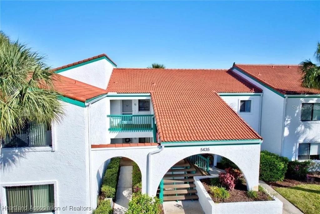 For Sale: $124,000 (2 beds, 1 baths, 800 Square Feet)
