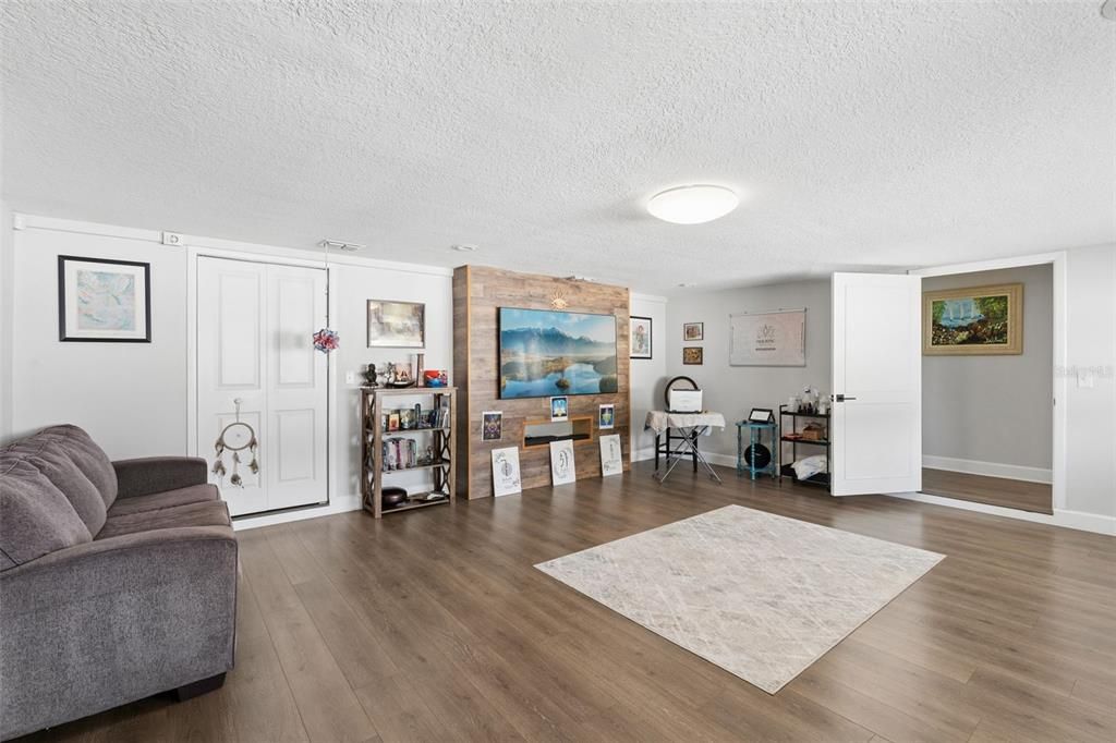 В аренду: $2,995 (4 спален, 2 ванн, 2459 Квадратных фут)