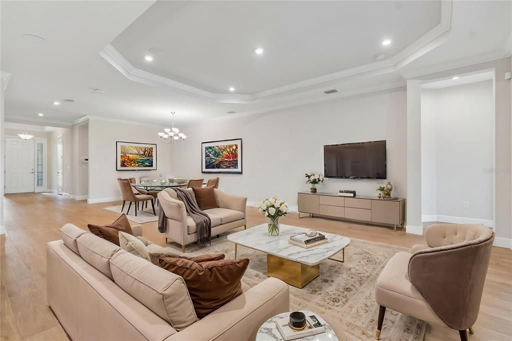 For Sale: $725,000 (3 beds, 3 baths, 2401 Square Feet)