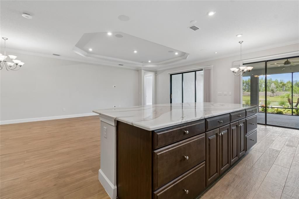 For Sale: $725,000 (3 beds, 3 baths, 2401 Square Feet)