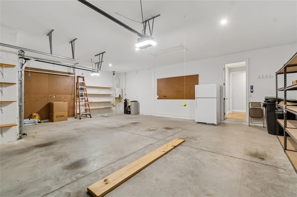 For Sale: $725,000 (3 beds, 3 baths, 2401 Square Feet)