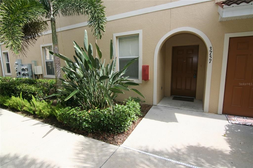 For Rent: $1,800 (3 beds, 2 baths, 1210 Square Feet)