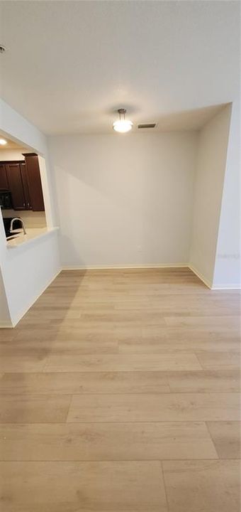 For Rent: $1,800 (3 beds, 2 baths, 1210 Square Feet)