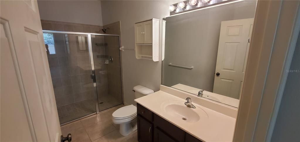 For Rent: $1,800 (3 beds, 2 baths, 1210 Square Feet)