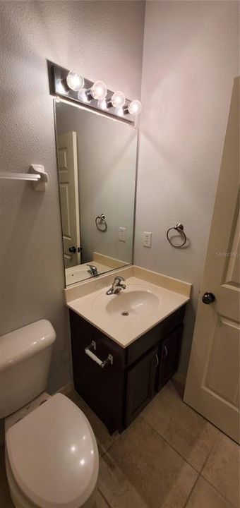 For Rent: $1,800 (3 beds, 2 baths, 1210 Square Feet)