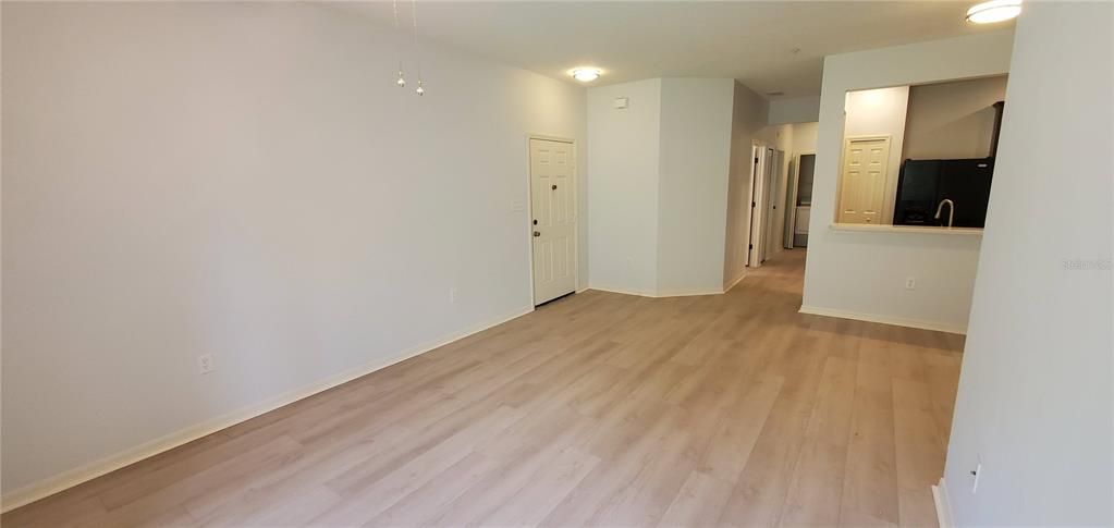 For Rent: $1,800 (3 beds, 2 baths, 1210 Square Feet)