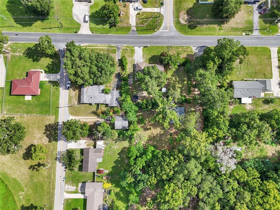 For Sale: $189,900 (2 beds, 1 baths, 800 Square Feet)