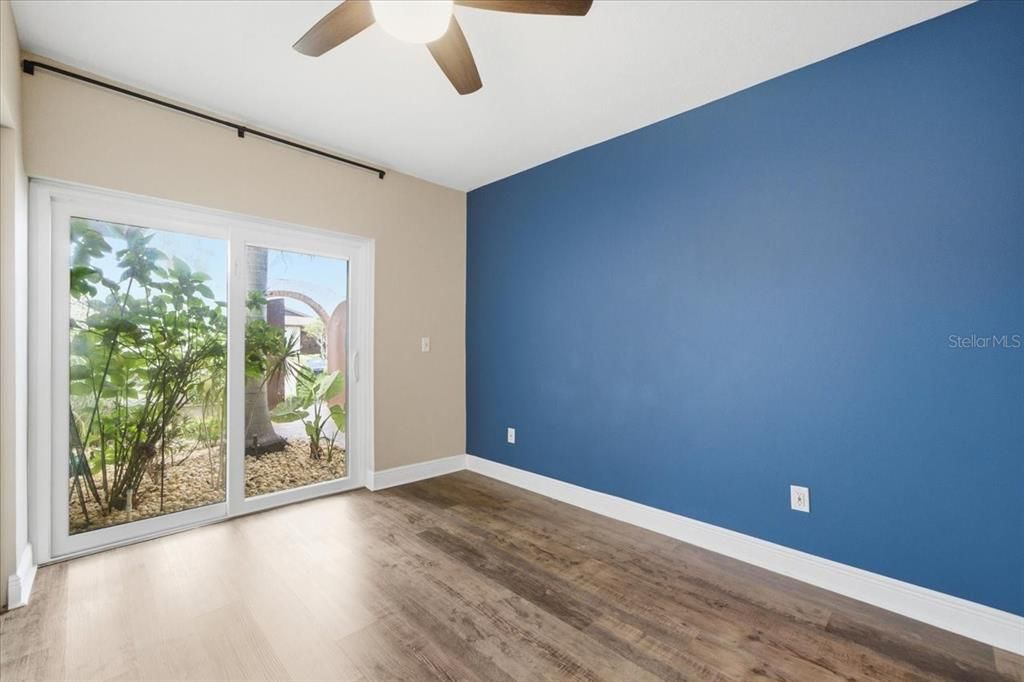 For Sale: $700,000 (5 beds, 2 baths, 2742 Square Feet)