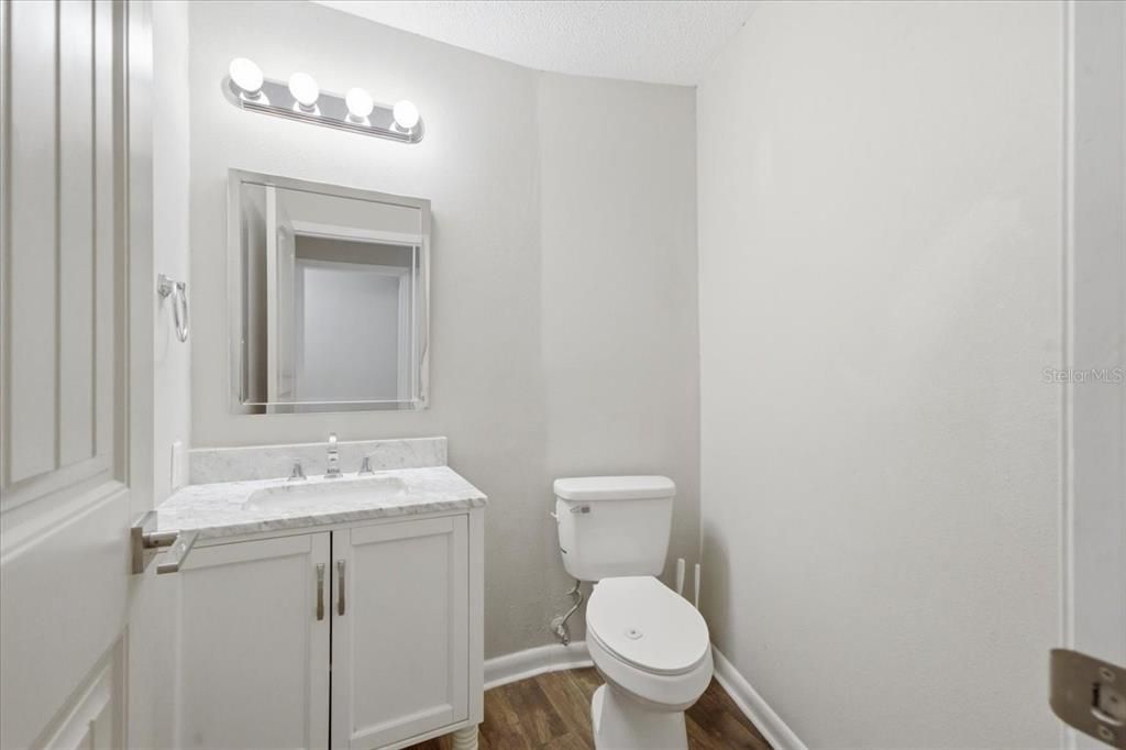 For Sale: $700,000 (5 beds, 2 baths, 2742 Square Feet)