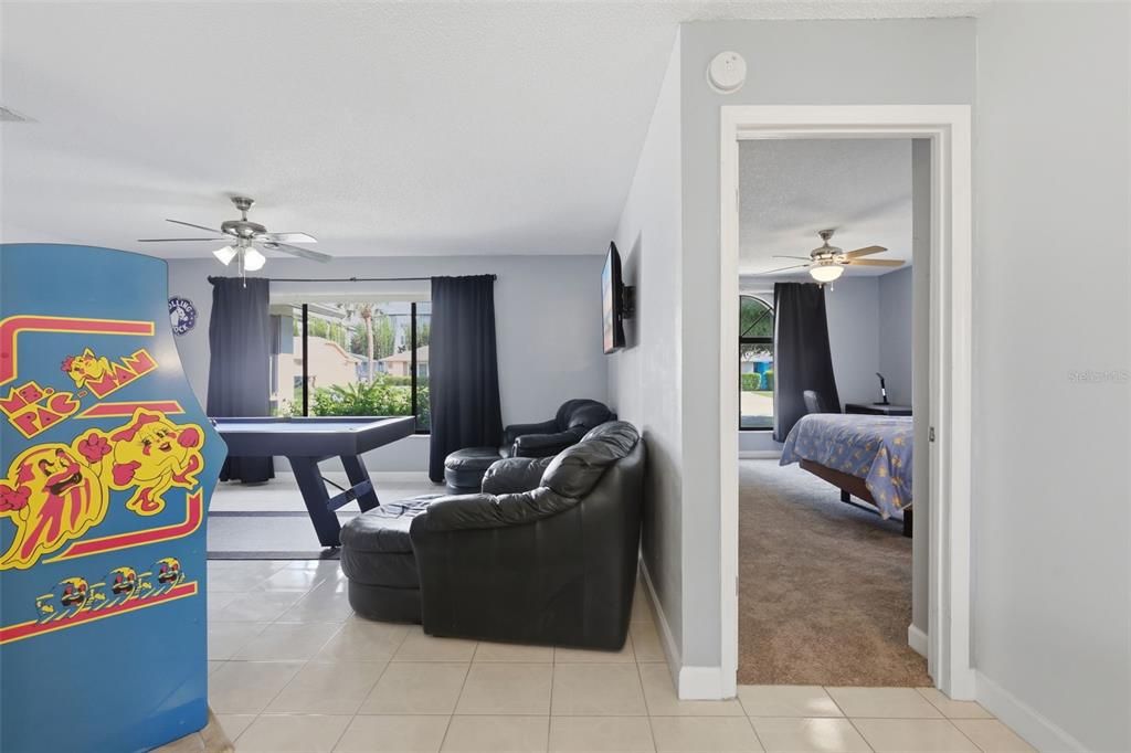 For Sale: $344,999 (3 beds, 2 baths, 1656 Square Feet)