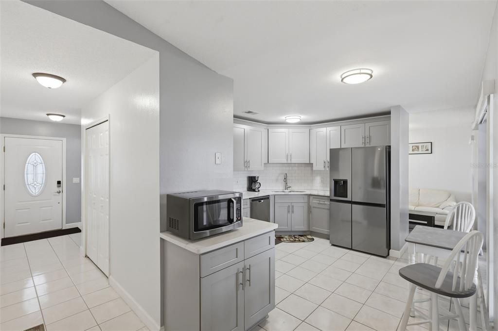 For Sale: $344,999 (3 beds, 2 baths, 1656 Square Feet)
