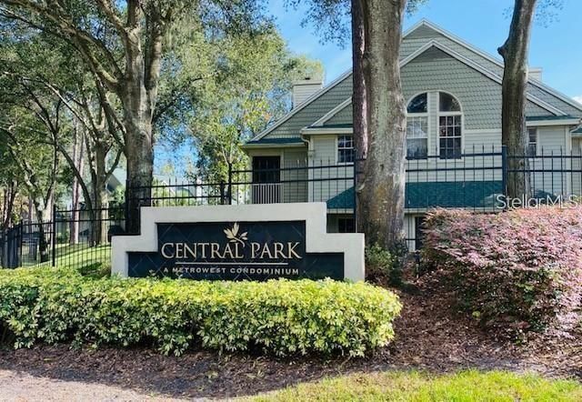 For Sale: $129,000 (1 beds, 1 baths, 566 Square Feet)