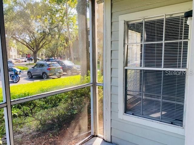 For Sale: $129,000 (1 beds, 1 baths, 566 Square Feet)
