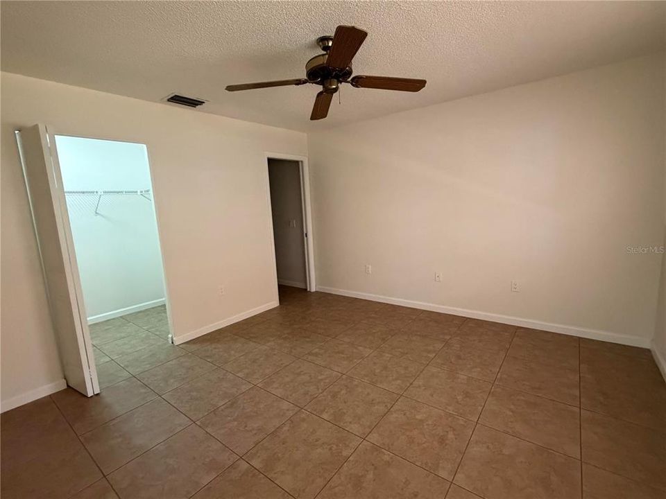 For Rent: $2,100 (2 beds, 2 baths, 946 Square Feet)